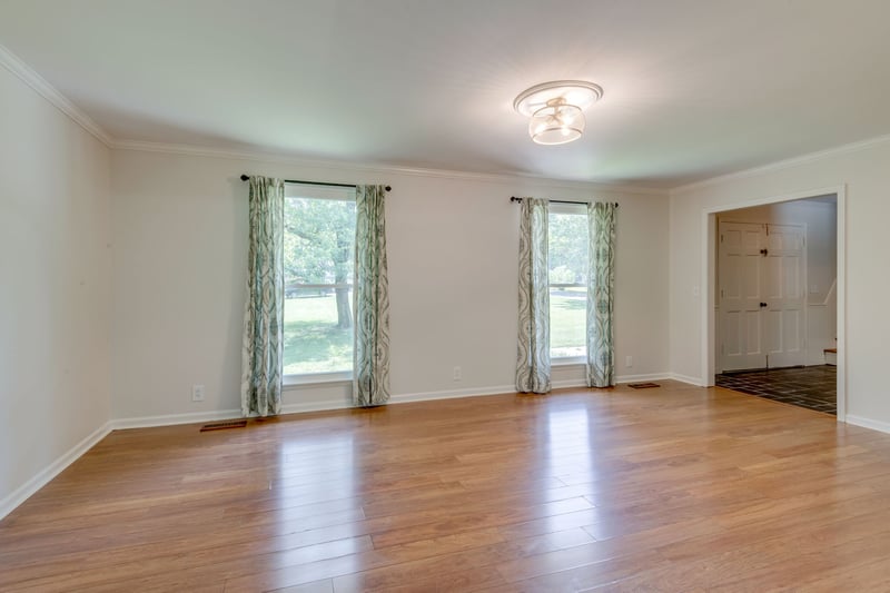 1303 General Macarthur Dr, Brentwood, TN 37027