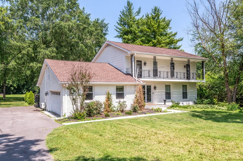 1303 General Macarthur Dr, Brentwood, TN 37027