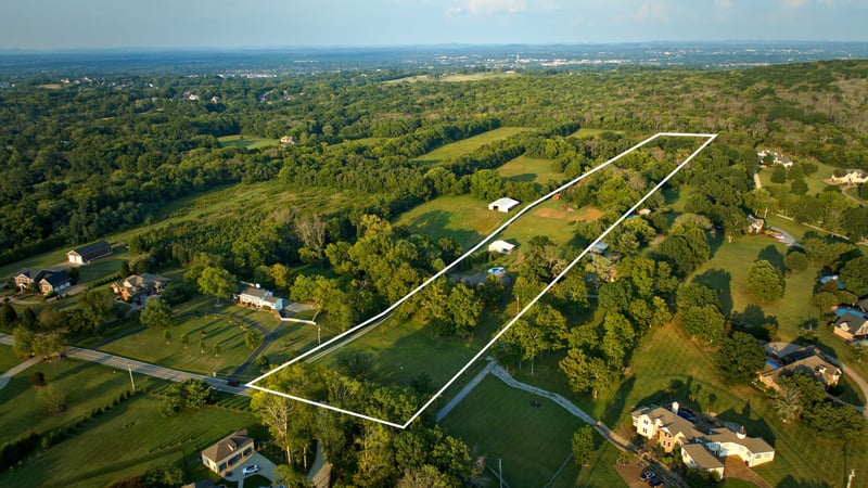 1665 Palmer Rd, Lebanon, TN 37090