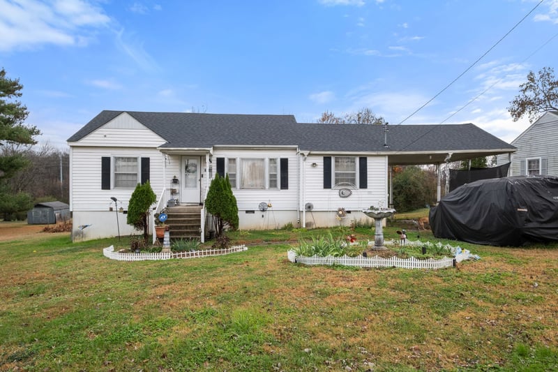 4252 Woods St, Old Hickory, TN 37138