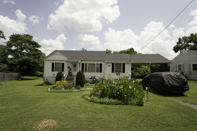 4252 Woods St, Old Hickory, TN 37138