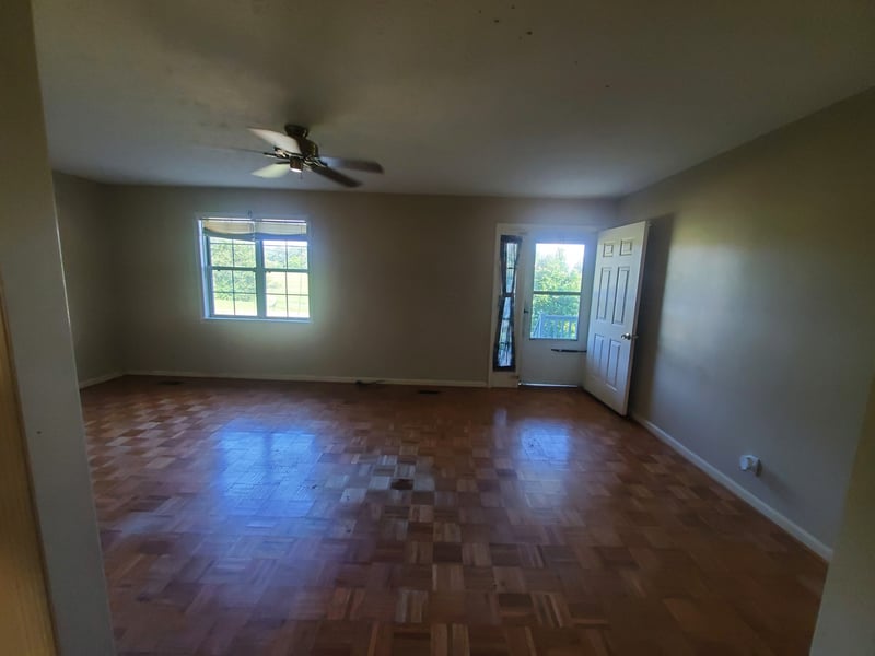 1233 Claylick Rd, White Bluff, TN 37187