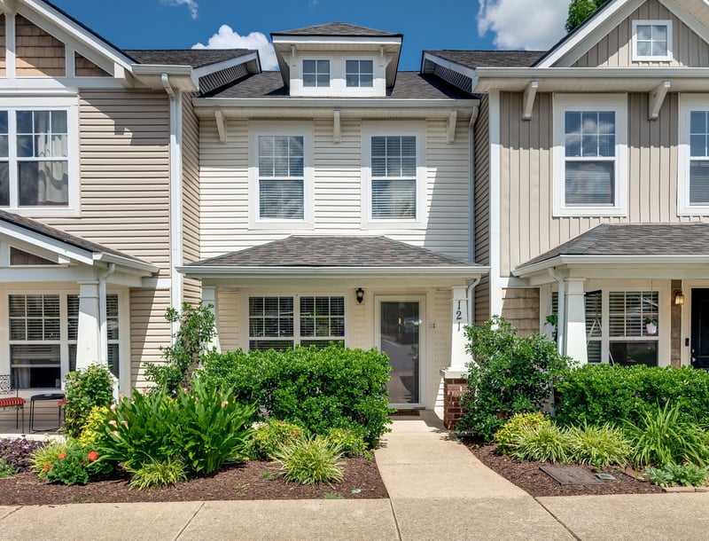 121 Shadow Glen Dr, Nashville, TN 37211
