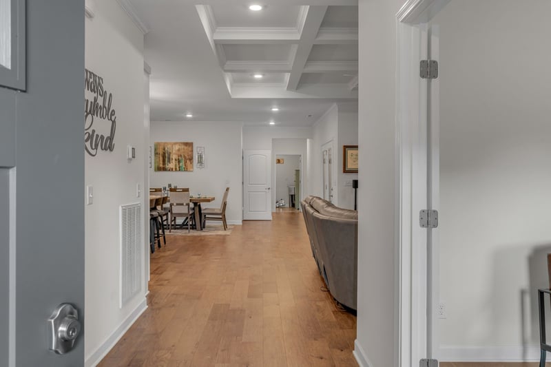 6035 Parkhaven Blvd, Hermitage, TN 37076