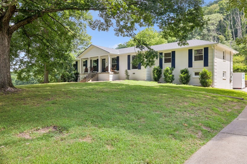 2354 N Berrys Chapel Rd, Franklin, TN 37069