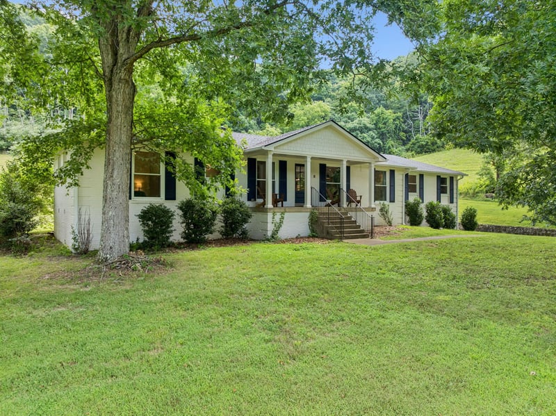 2354 N Berrys Chapel Rd, Franklin, TN 37069