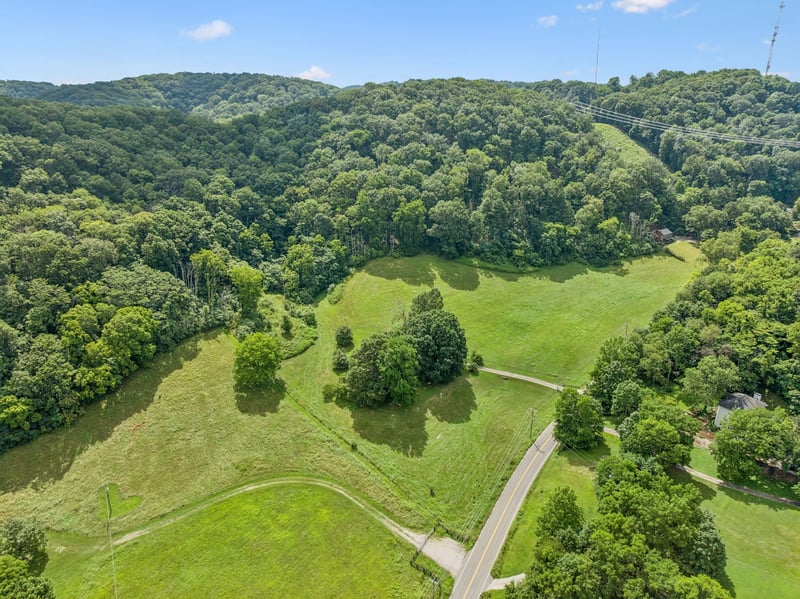 2354 N Berrys Chapel Rd, Franklin, TN 37069