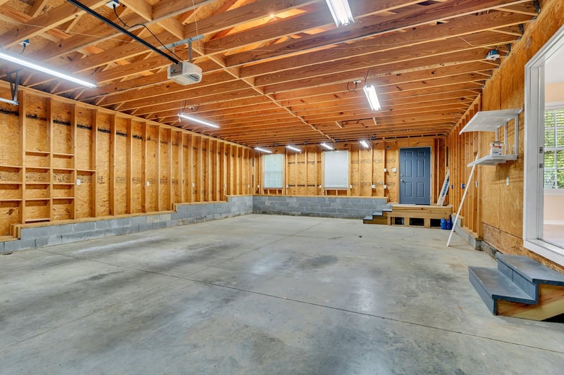 108 Crestview Dr, La Vergne, TN 37086