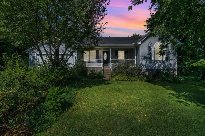 108 Crestview Dr, La Vergne, TN 37086