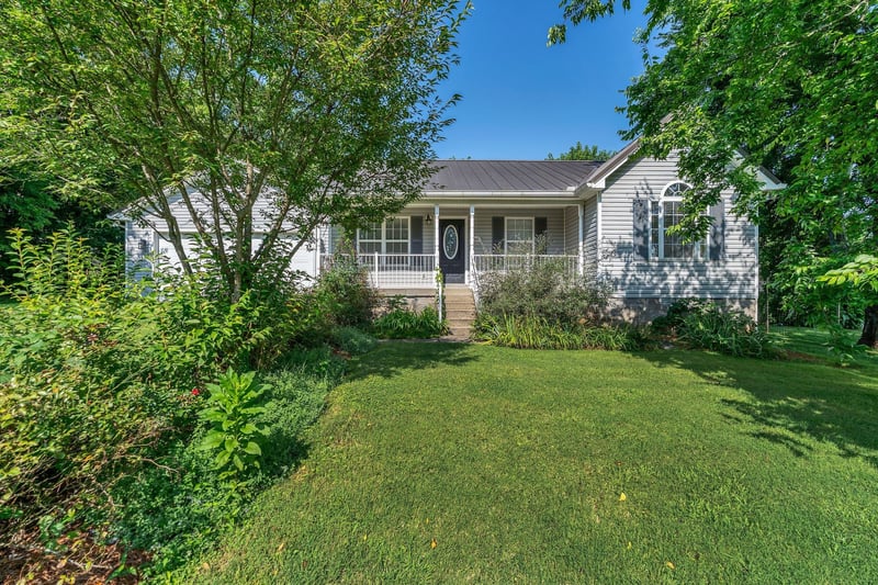 108 Crestview Dr, La Vergne, TN 37086