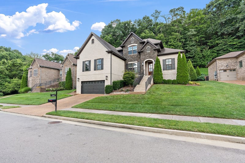 7236 Natchez Pointe Dr, Nashville, TN 37221