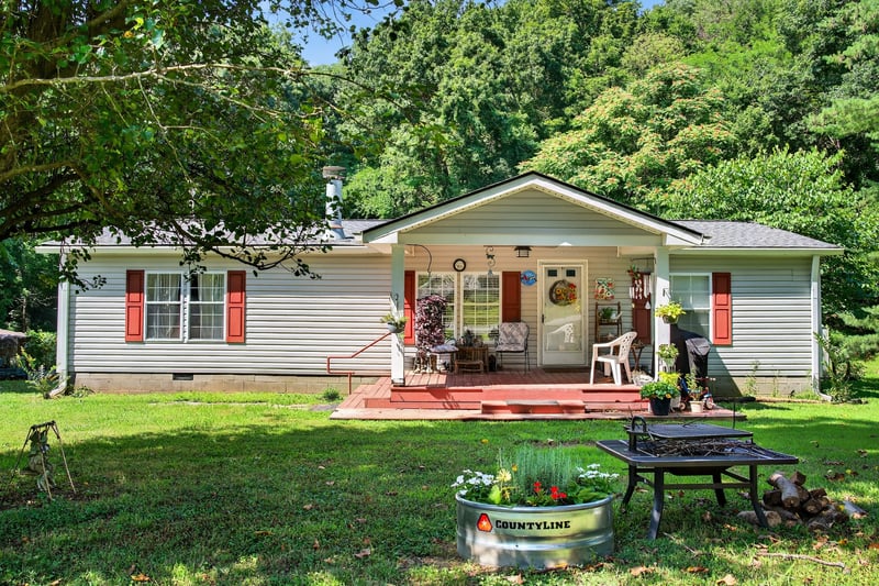 150 Hurt Rd, Hendersonville, TN 37075