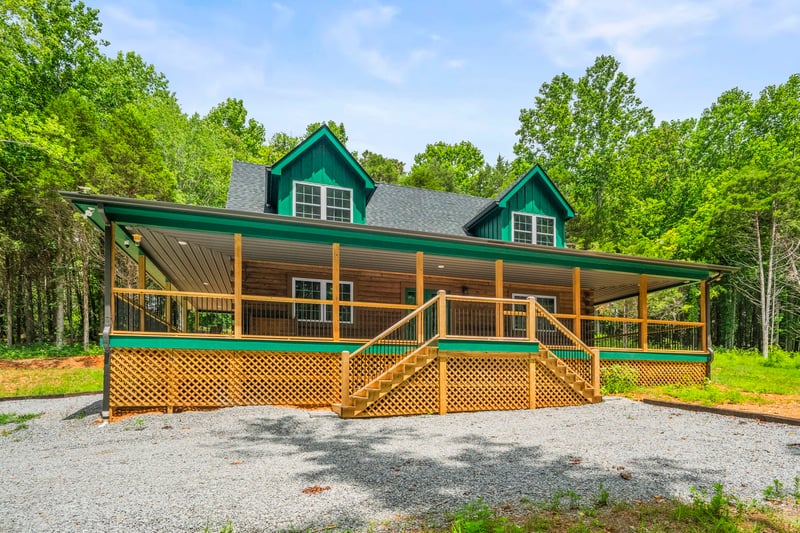 1068 Carl Perry Rd, Ashland City, TN 37015