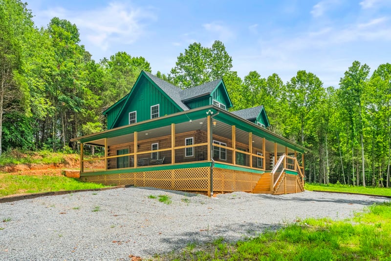 1068 Carl Perry Rd, Ashland City, TN 37015