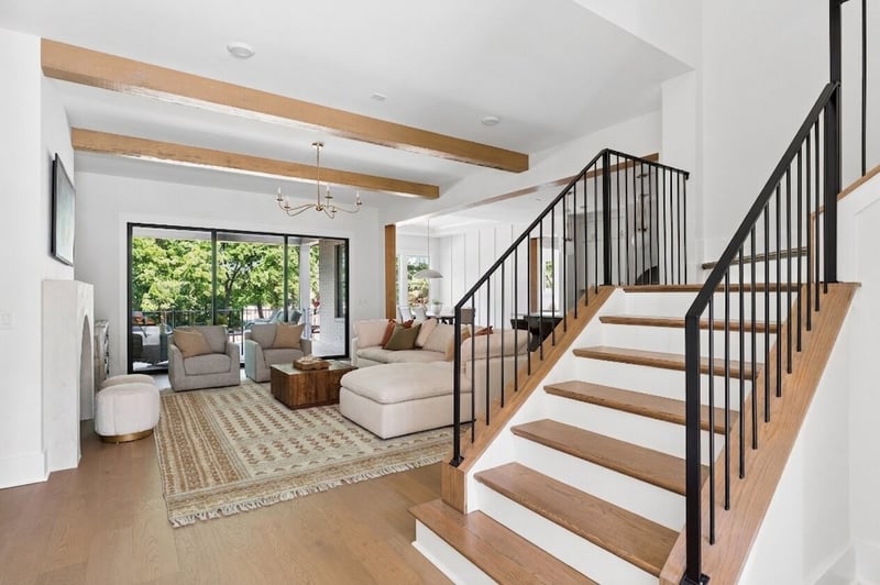 2808 White Oak Dr, Nashville, TN 37215