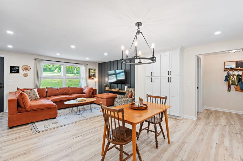 1875 Highway 70 , Kingston Springs, TN 37082