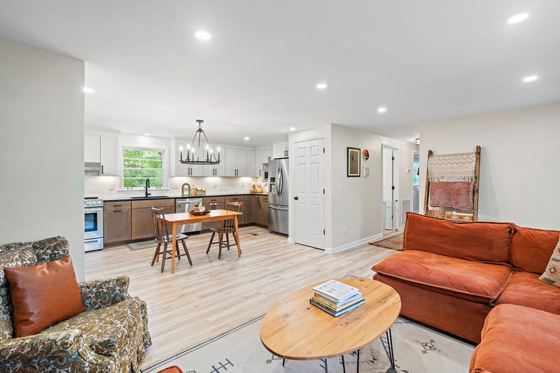 1875 Highway 70 , Kingston Springs, TN 37082