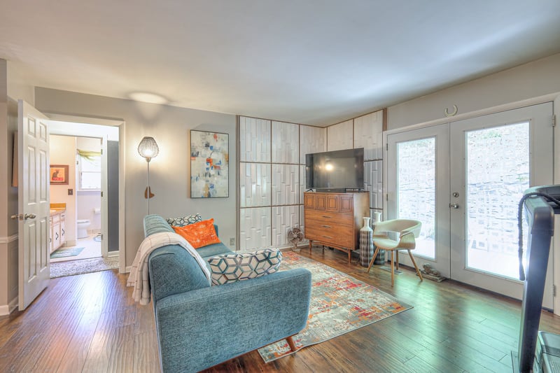 557 Holt Valley Rd, Nashville, TN 37221