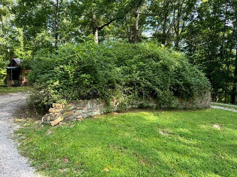 1025 Robin Ct, Kingston Springs, TN 37082