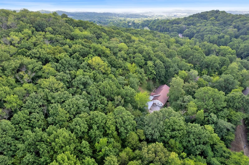 3899 Stevens Ln, Nashville, TN 37218