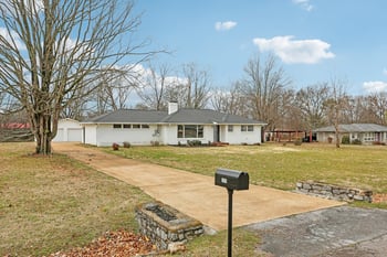 2929 Stanwyck Dr, Nashville, TN 37207