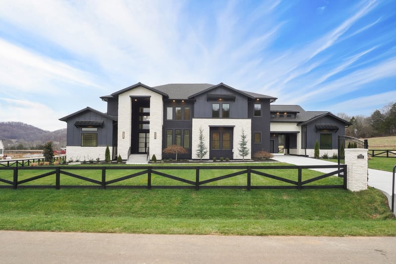 1764 Dean Rd, Thompsons Station, TN 37179