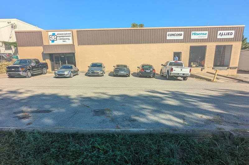 1922 Elm Tree Dr, Nashville, TN 37210