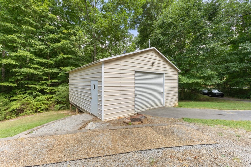 2497 Foster Rd, Cumberland Furnace, TN 37051