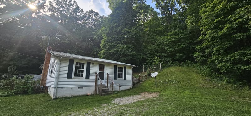 199 Perry Rd, Cumberland Furnace, TN 37051