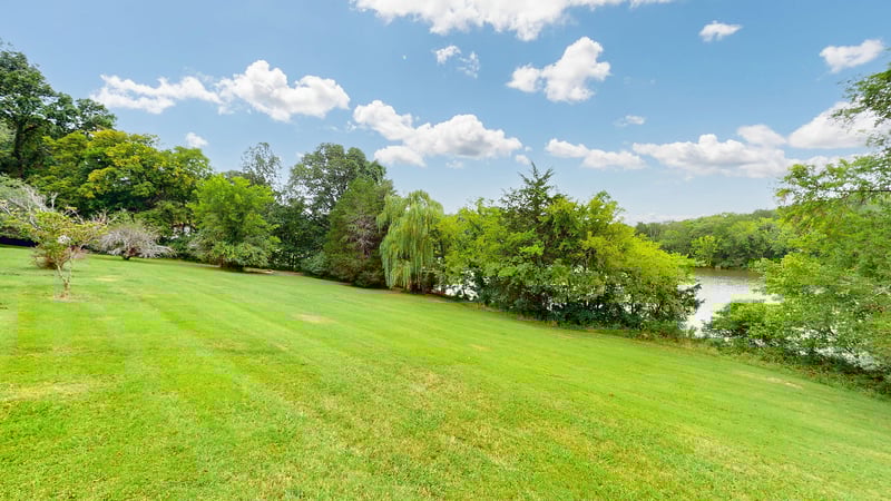 1481 Calgy Dr, Gallatin, TN 37066