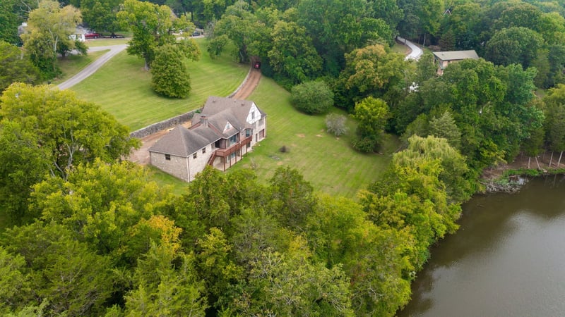 1481 Calgy Dr, Gallatin, TN 37066