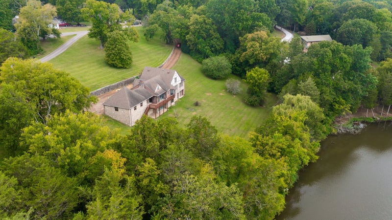 1481 Calgy Dr, Gallatin, TN 37066