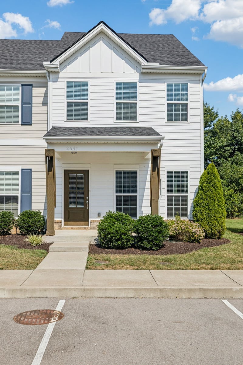 2541 Napa Valley Way, Columbia, TN 38401