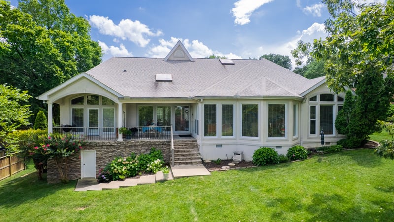 2019 Arlington Rd, Lebanon, TN 37087