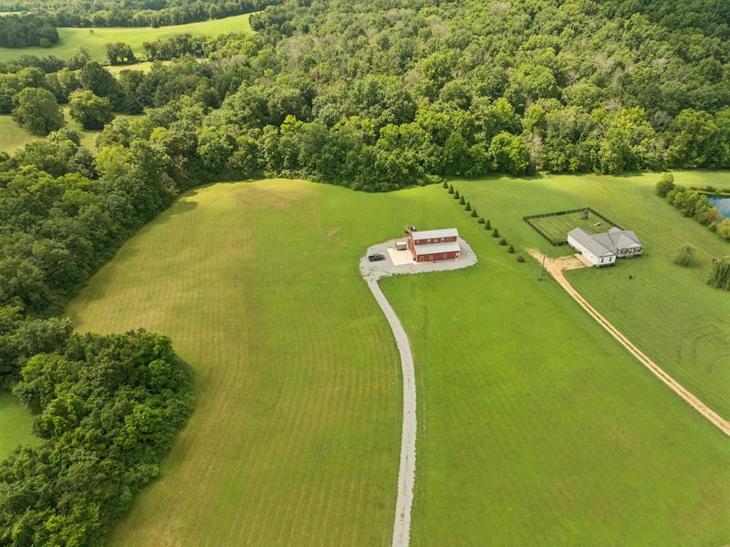 4215 Hampshire Pike, Hampshire, TN 38461