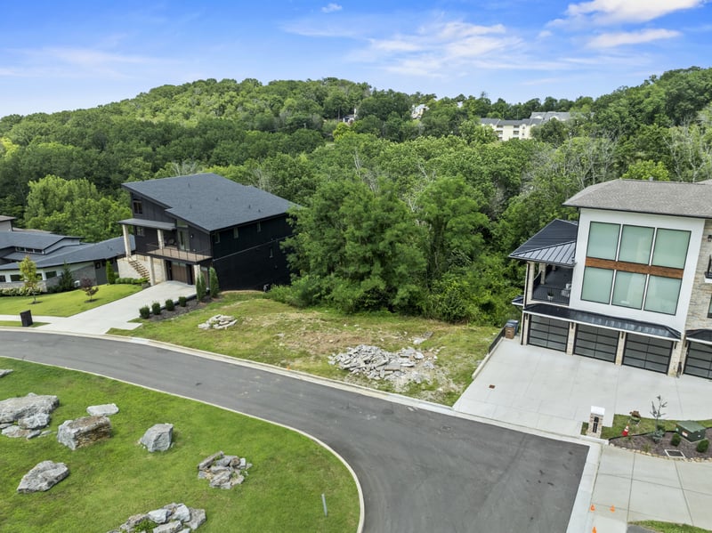 5808 Woodland Hills Dr, Nashville, TN 37211