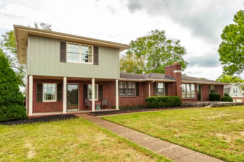 109 Lakeview Dr, Hendersonville, TN 37075