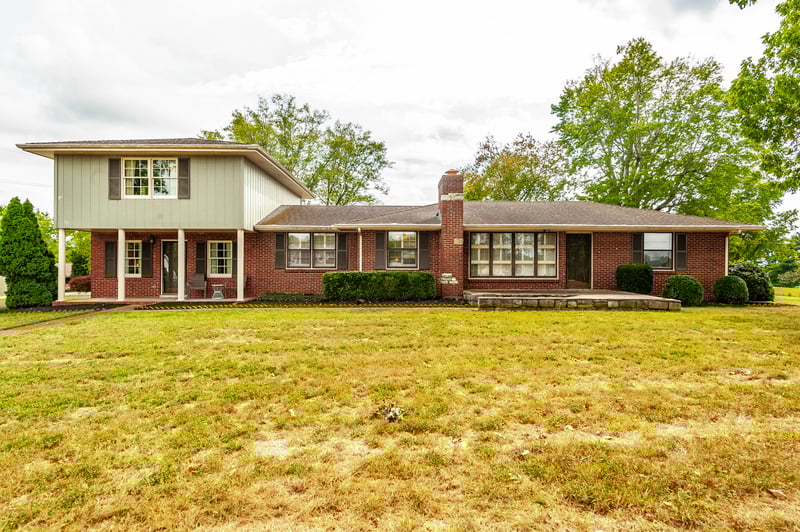 109 Lakeview Dr, Hendersonville, TN 37075