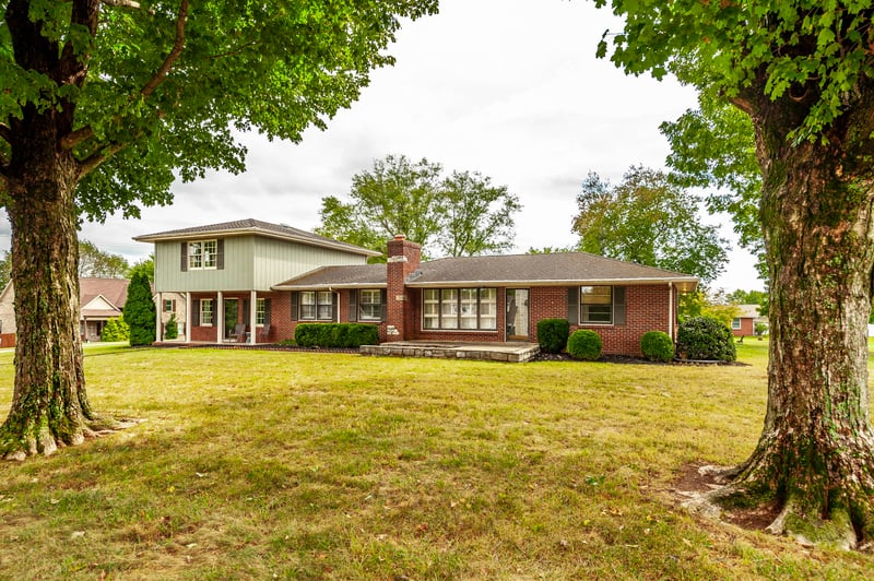 109 Lakeview Dr, Hendersonville, TN 37075