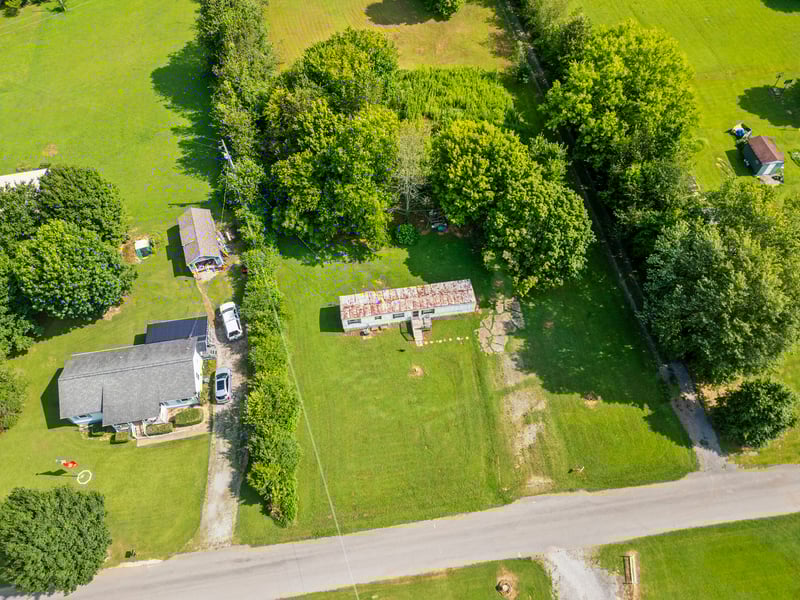 6214 Lincoln Park Rd, Springfield, TN 37172