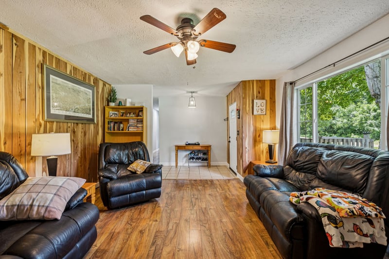 1411 Dry Creek Rd, Ashland City, TN 37015