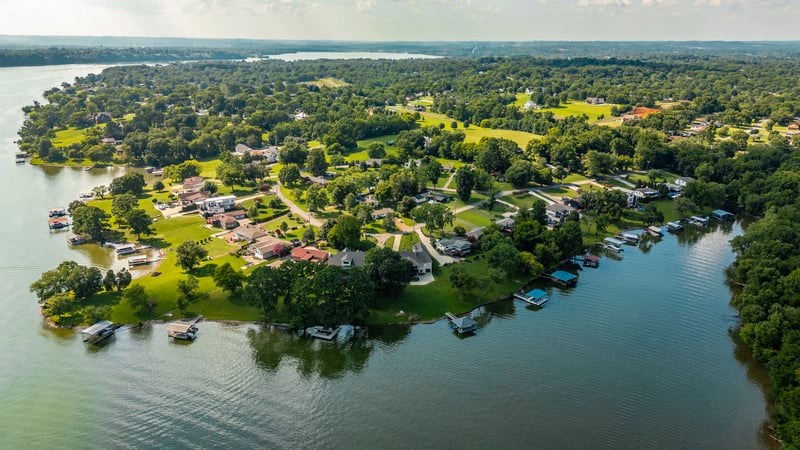 220 Sterling Rd, Hendersonville, TN 37075