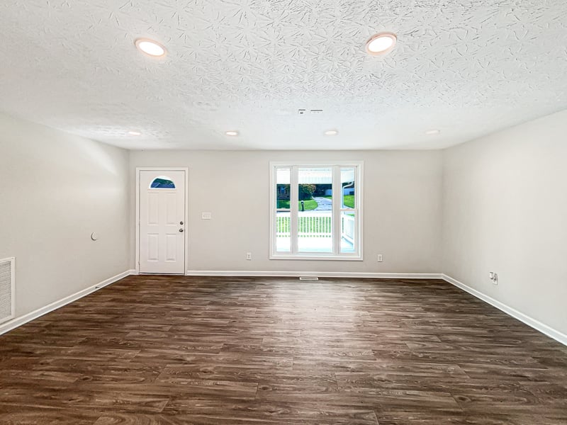 1208 Langwood Dr, Gallatin, TN 37066