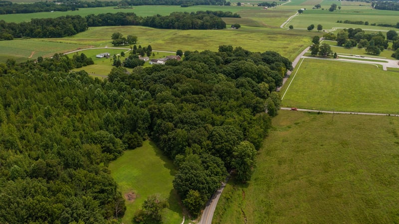 512 N Happy Hollow Rd, Portland, TN 37148