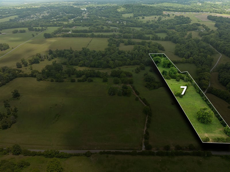 7 Double Branch Rd, Columbia, TN 38401