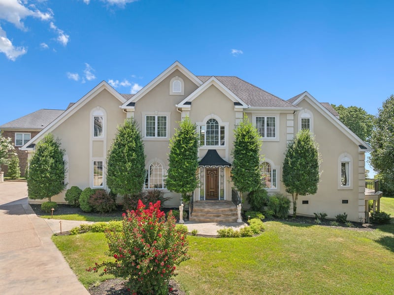 105 S Governors Cv, Hendersonville, TN 37075