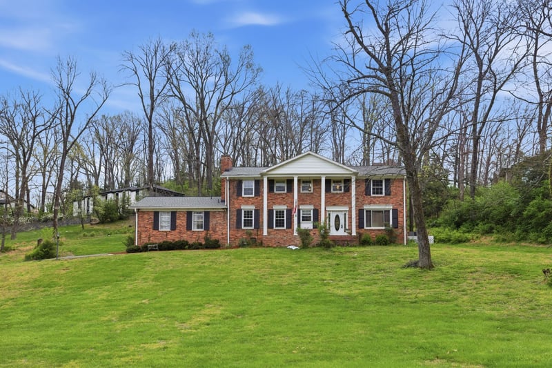 5401 Forest Acres Dr, Nashville, TN 37220