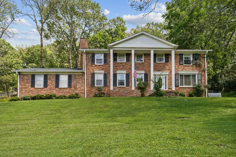 5401 Forest Acres Dr, Nashville, TN 37220