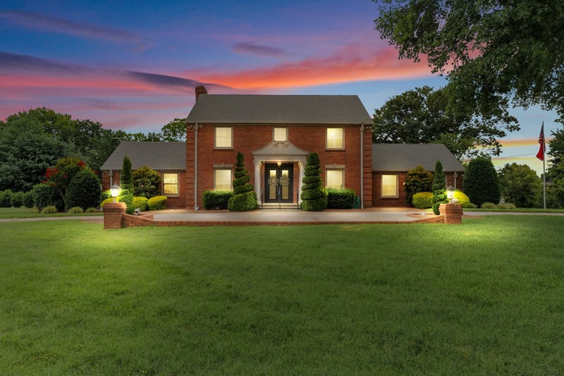 207 Kennett Rd, Old Hickory, TN 37138