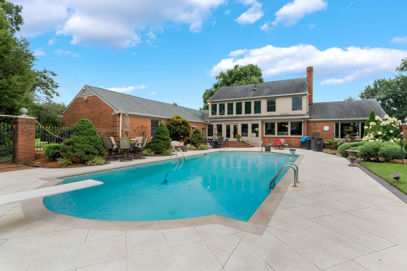 207 Kennett Rd, Old Hickory, TN 37138